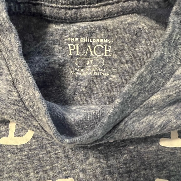 The Childrens Place T-shirt - Picture 2 of 3